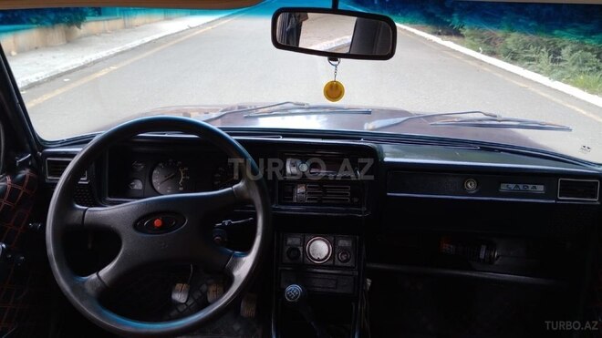 LADA (VAZ) 2107 1985, 11,200 km - 1.6 л - Qazax