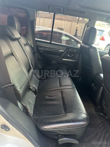 Mitsubishi Pajero 2012, 217,000 km - 3.5 л - Bakı