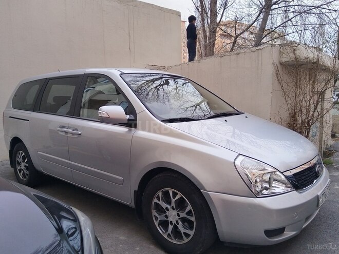 Kia Carnival 2014, 183,000 km - 2.2 l - Bakı