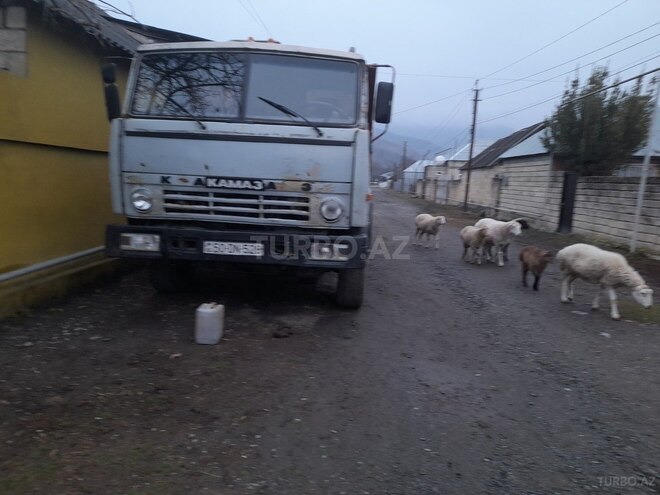 KamAz 55111 1997, 300,000 km - 11.0 l - Balakən