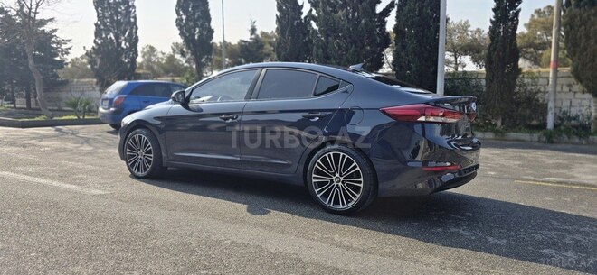 Hyundai Avante 2015, 147,000 km - 1.6 л - Bakı