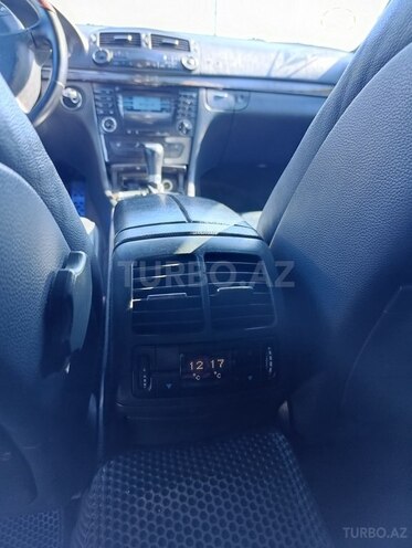 Mercedes E 320 2004, 279,885 km - 3.2 l - Sumqayıt