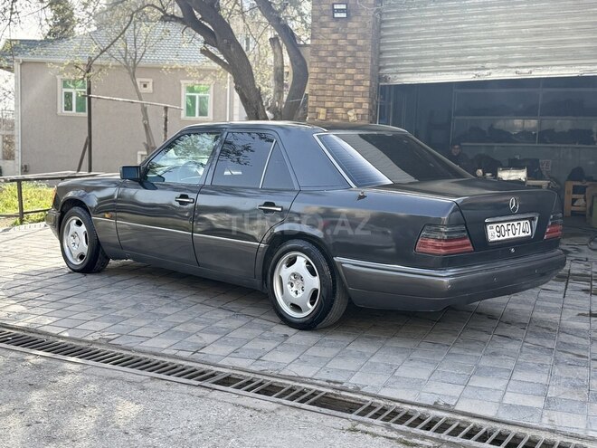 Mercedes E 200 1993, 567,288 km - 2.0 l - Bakı