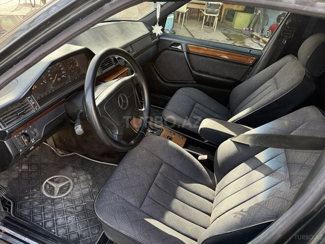 Mercedes E 200 1993, 567,288 km - 2.0 l - Bakı