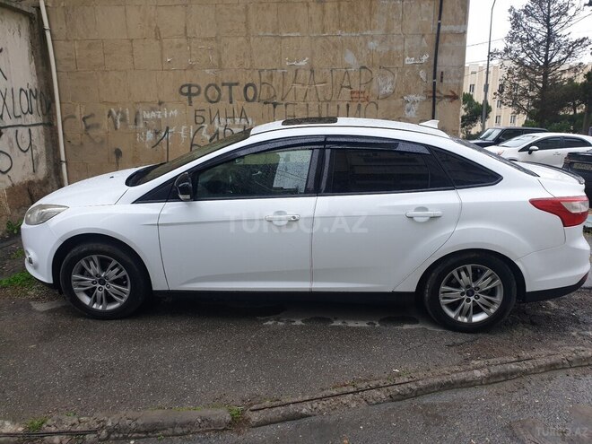 Ford Focus 2014, 155,000 km - 1.6 л - Bakı