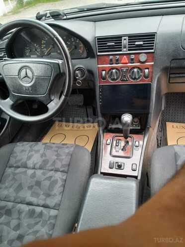 Mercedes C 200 d 1999, 596,000 km - 2.2 l - Bakı