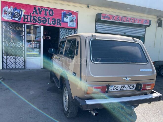LADA (VAZ) Niva 1990, 300,000 km - 1.7 л - Zaqatala