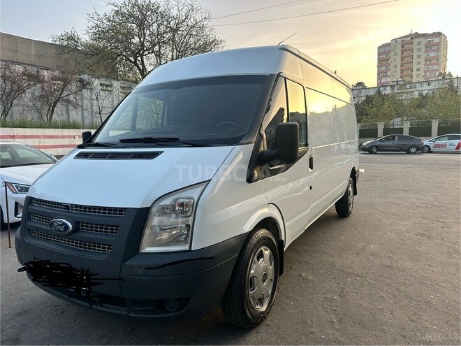 Ford Transit-3