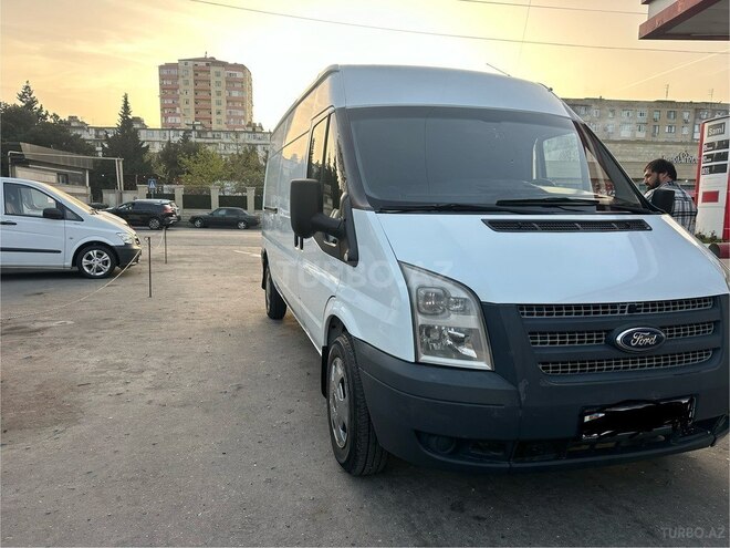 Ford Transit-2