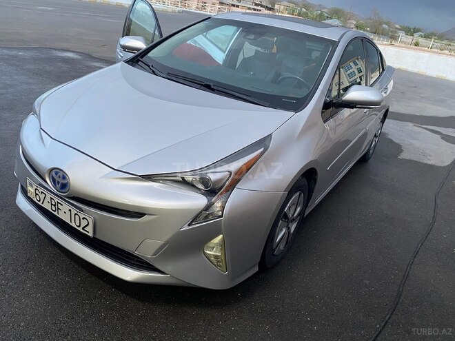 Toyota Prius 2016, 220,000 km - 1.8 l - Naxçıvan