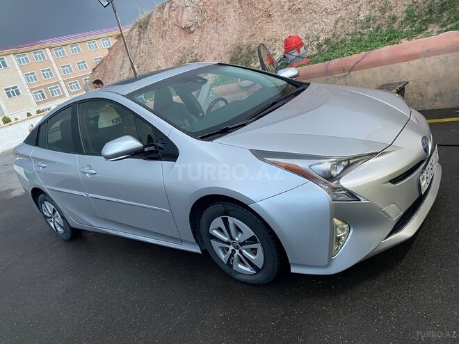 Toyota Prius 2016, 220,000 km - 1.8 l - Naxçıvan