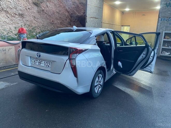 Toyota Prius 2016, 220,000 km - 1.8 l - Naxçıvan