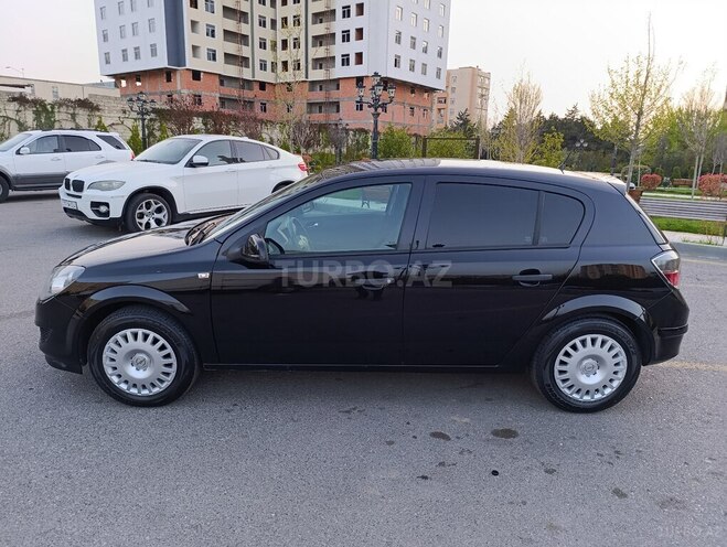 Opel Astra 2009, 298,000 km - 1.4 l - Bakı
