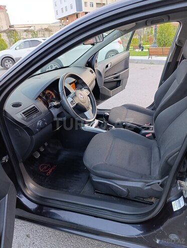Opel Astra 2009, 298,000 km - 1.4 l - Bakı
