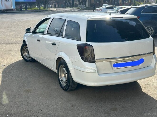 Opel Astra 2010, 380,000 km - 1.3 l - Lənkəran