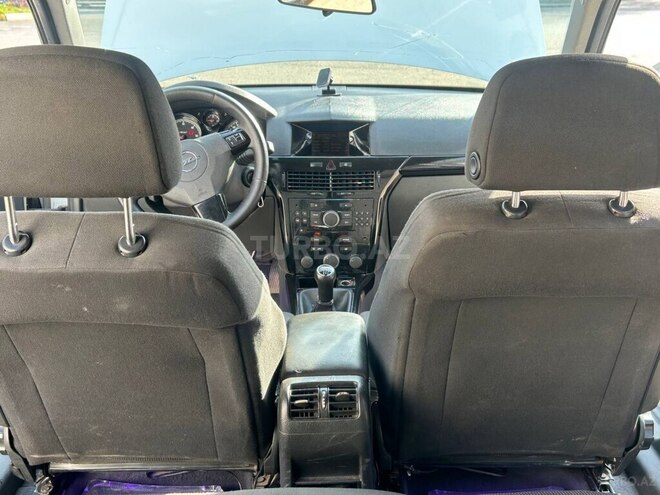 Opel Astra 2010, 380,000 km - 1.3 l - Lənkəran