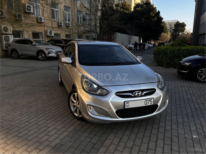 Hyundai Accent 2011, 211,000 km - 1.6 l - Bakı