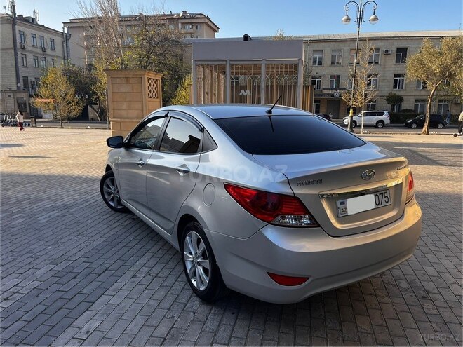 Hyundai Accent 2011, 211,000 km - 1.6 l - Bakı