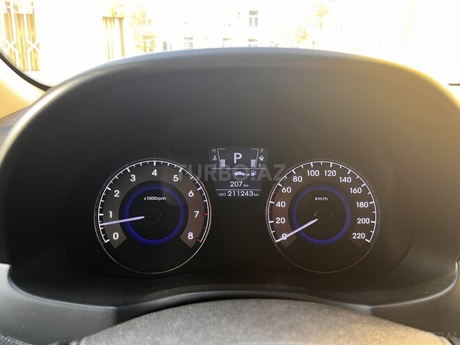 Hyundai Accent 2011, 211,000 km - 1.6 l - Bakı