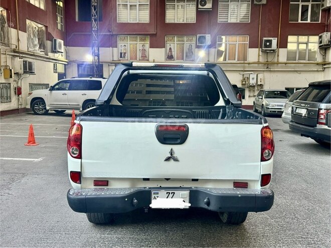 Mitsubishi L200 2012, 191,000 km - 2.5 л - Bakı