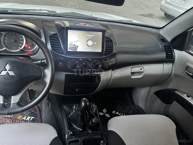 Mitsubishi L200 2012, 191,000 km - 2.5 л - Bakı