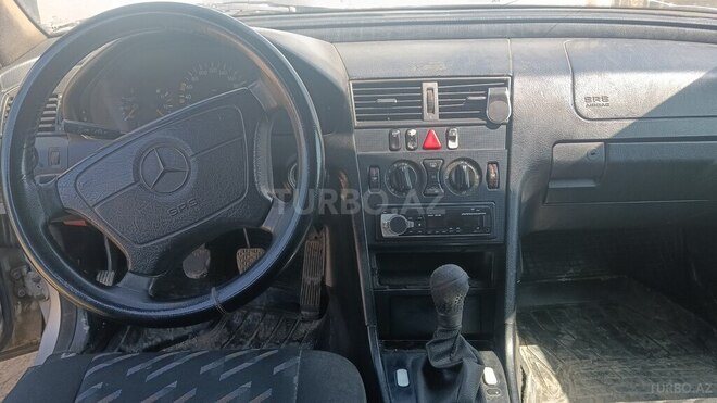 Mercedes C 180 2000, 324,200 km - 1.8 l - Bakı