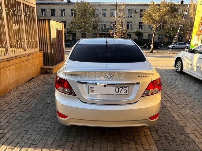 Hyundai Accent 2011, 211,000 km - 1.6 l - Bakı