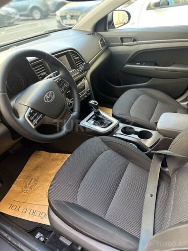 Hyundai Elantra 2016, 119,574 km - 2.0 l - Bakı