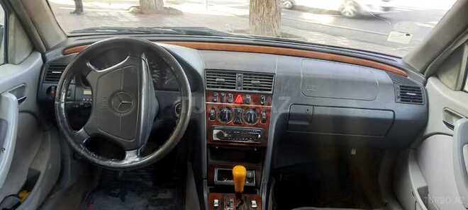 Mercedes C 220 d 1998, 234,765 km - 2.2 l - Bakı