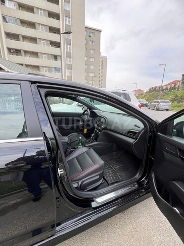 Hyundai Elantra 2019, 102,998 km - 1.6 l - Bakı