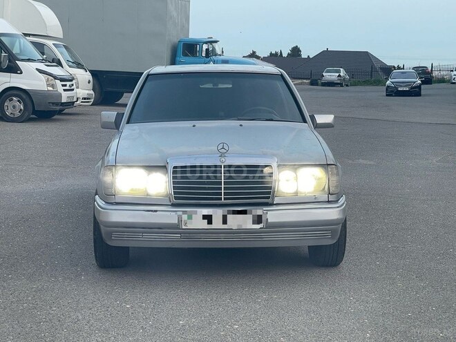 Mercedes E 260 1991, 450,000 km - 2.6 l - Bakı