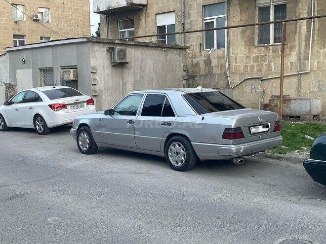 Mercedes E 260 1991, 450,000 km - 2.6 l - Bakı