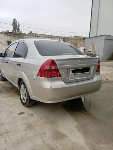 Chevrolet Aveo-5