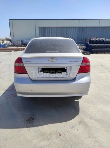 Chevrolet Aveo-7