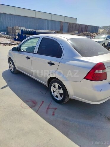Chevrolet Aveo-6