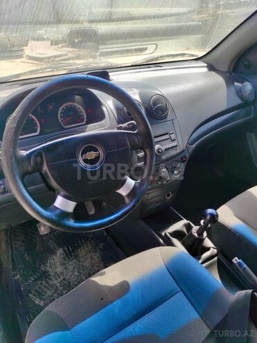 Chevrolet Aveo-8