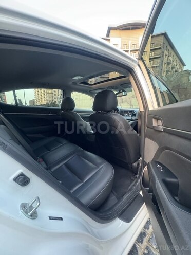 Hyundai Elantra 2016, 64,000 km - 2.0 l - Bakı