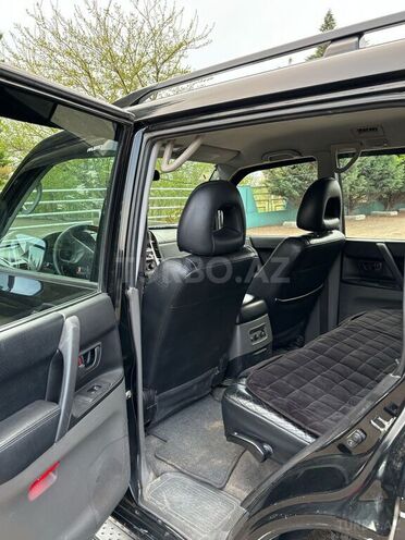 Mitsubishi Pajero 2000, 255,000 km - 3.2 l - Qazax
