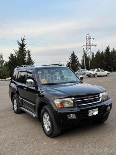 Mitsubishi Pajero 2000, 255,000 km - 3.2 l - Qazax