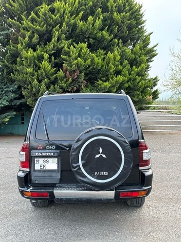 Mitsubishi Pajero 2000, 255,000 km - 3.2 l - Qazax