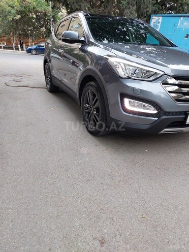 Hyundai Santa Fe-5