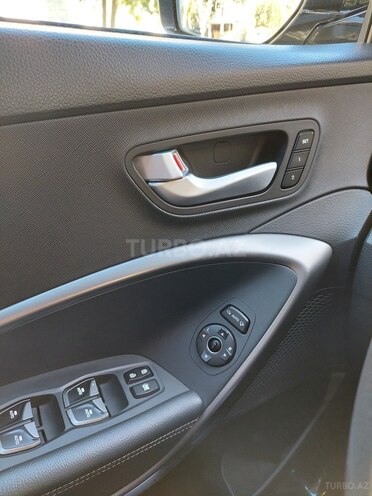 Hyundai Santa Fe-17