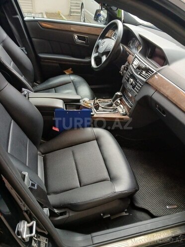 Mercedes E 200 d 2011, 317,000 km - 2.2 l - Bakı