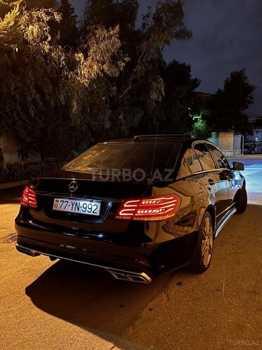 Mercedes E 200 d 2011, 317,000 km - 2.2 l - Bakı