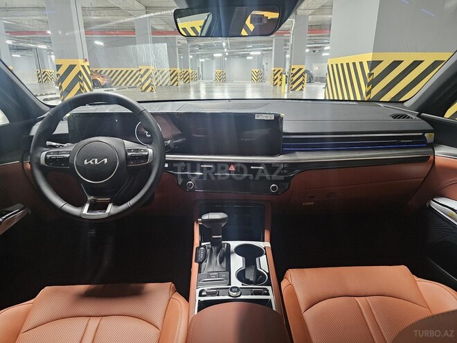 Kia K5-7