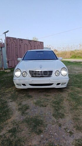 Mercedes E 270 2000, 689,000 km - 2.7 l - Sabirabad