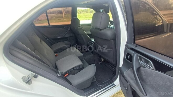 Mercedes E 270 2000, 689,000 km - 2.7 l - Sabirabad