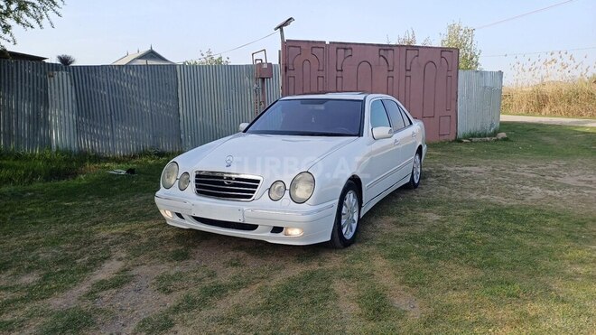 Mercedes E 270 2000, 689,000 km - 2.7 l - Sabirabad
