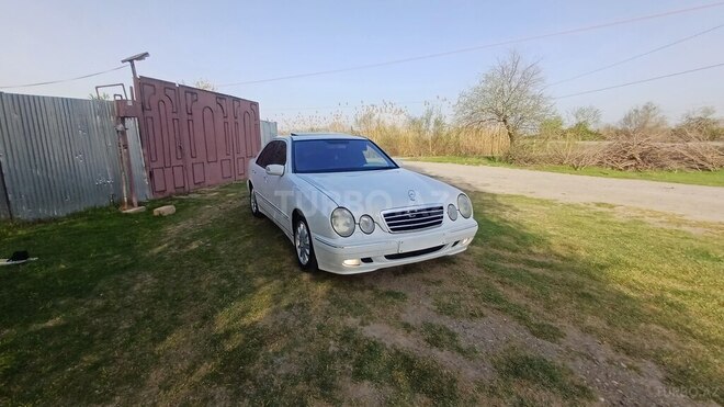 Mercedes E 270 2000, 689,000 km - 2.7 l - Sabirabad