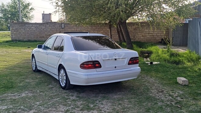 Mercedes E 270 2000, 689,000 km - 2.7 l - Sabirabad